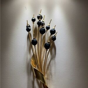 Vintage Elegant Gold Tone and Black Floral Spray Brooch